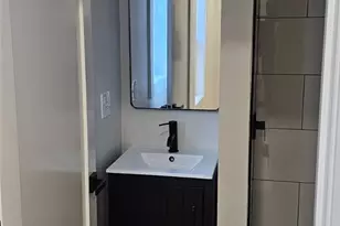 137 Stanwood St, Providence, RI 02907 - Photo 10