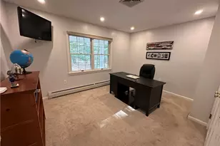 150 Woodbridge Dr, East Greenwich, RI 02818 - Photo 14