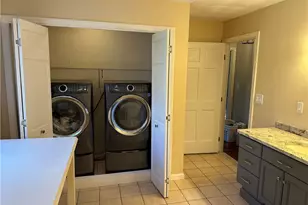 150 Woodbridge Dr, East Greenwich, RI 02818 - Photo 26