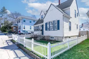 56 Harvard St, Pawtucket, RI 02860 - Photo 2