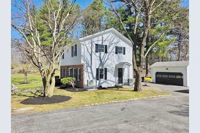 8 Wolf Hill Road, Smithfield, RI 02917 - Photo 2