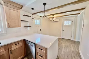 8 Wolf Hill Rd, Smithfield, RI 02917 - Photo 10