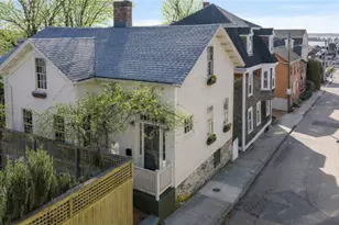 51 William St, Newport, RI 02840 - Photo 2