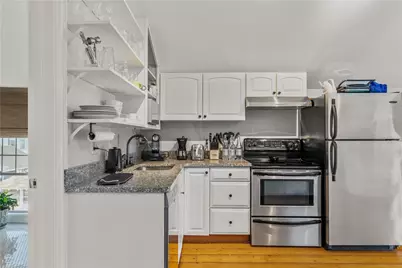 20 Berkeley Avenue #5, Newport, RI 02840 - Photo 6