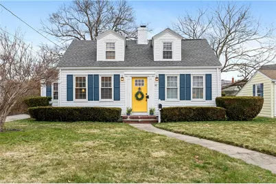 61 Bishop Avenue, East Providence, RI 02916 - Photo 2