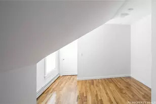 30 Preston St, Providence, RI 02906 - Photo 2