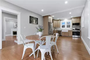 104 Woodbine St, Providence, RI 02906 - Photo 4