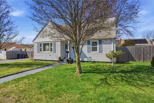 514 Killingly St, Johnston, RI 02919 - Photo 2