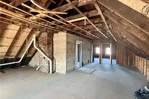 98 Whitmarsh St, Providence, RI 02907 - Photo 14