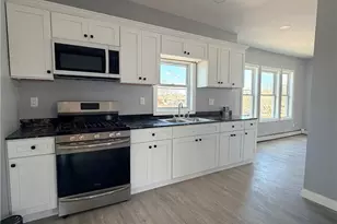 98 Whitmarsh St, Providence, RI 02907 - Photo 8