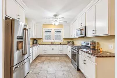 300 Farmington Avenue, Cranston, RI 02920 - Photo 12