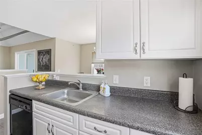 92 Mill Street #303, Woonsocket, RI 02895 - Photo 26