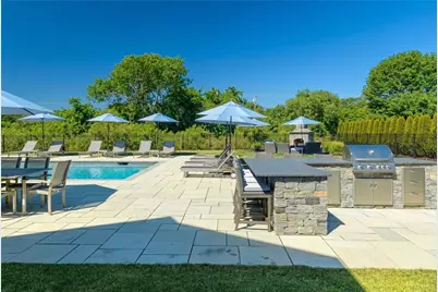 1048 Ocean Road, Narragansett, RI 02882 - Photo 6