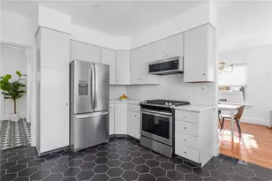 420 Wayland Ave, Providence, RI 02906 - Photo 14