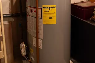 367 Commonwealth Ave, Warwick, RI 02886 - Photo 34