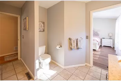 367 Commonwealth Avenue, Warwick, RI 02886 - Photo 18