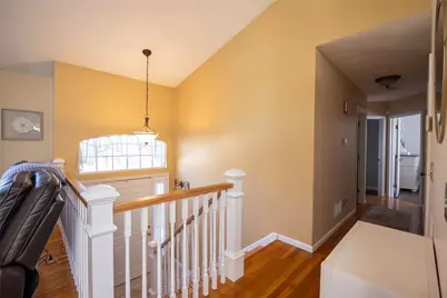 367 Commonwealth Avenue, Warwick, RI 02886 - Photo 14