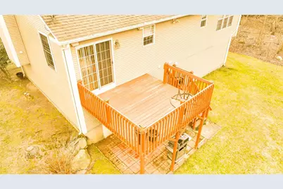 367 Commonwealth Avenue, Warwick, RI 02886 - Photo 4