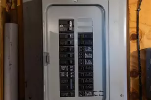 367 Commonwealth Ave, Warwick, RI 02886 - Photo 36