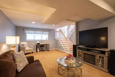 367 Commonwealth Avenue, Warwick, RI 02886 - Photo 30