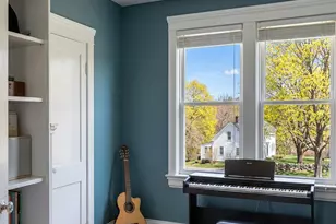 83 Packard St, Cranston, RI 02910 - Photo 6