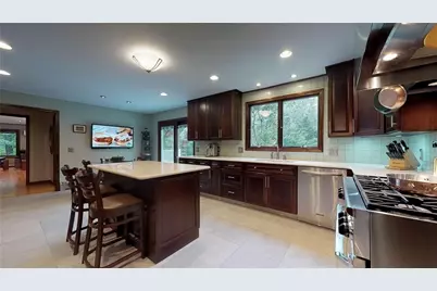 48 Saint George Court, Warwick, RI 02888 - Photo 10