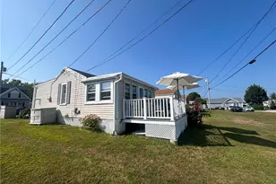 64 Burnside Ave, Narragansett, RI 02882 - Photo 6