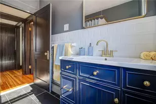 48 Waltham St, Pawtucket, RI 02860 - Photo 14