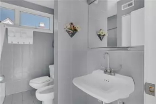 137 University Ave, Providence, RI 02906 - Photo 34