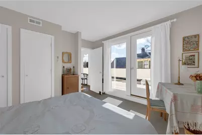 137 University Avenue, Providence, RI 02906 - Photo 36