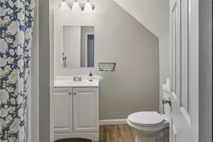 60 Hendricks St, Central Falls, RI 02863 - Photo 32