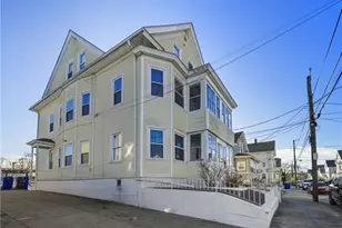 60 Hendricks St, Central Falls, RI 02863 - Photo 4