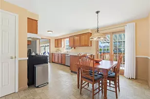 47 Sleepy Hollow Dr, Cumberland, RI 02864 - Photo 14