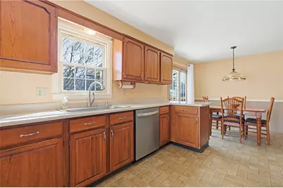 47 Sleepy Hollow Drive, Cumberland, RI 02864 - Photo 10