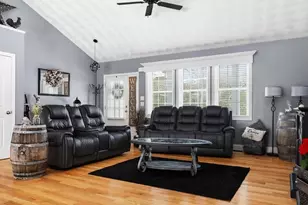 12 Hillside Dr, Charlestown, RI 02813 - Photo 4