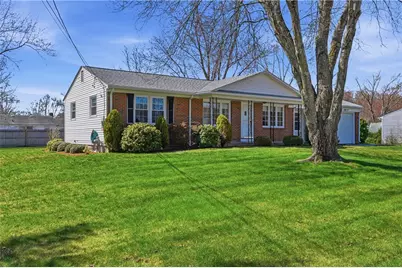 23 Glen Oaks Drive, Cumberland, RI 02864 - Photo 2