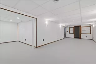 23 Glen Oaks Dr, Cumberland, RI 02864 - Photo 26