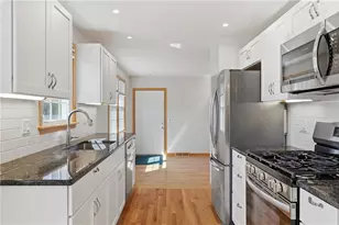 23 Glen Oaks Dr, Cumberland, RI 02864 - Photo 10