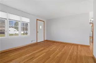 23 Glen Oaks Dr, Cumberland, RI 02864 - Photo 16