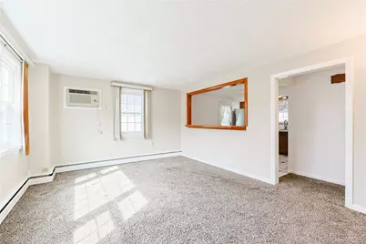 47 Dartmouth Avenue, East Providence, RI 02915 - Photo 4