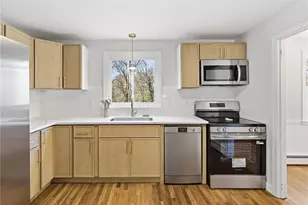 8 Sunset Dr, Smithfield, RI 02917 - Photo 12