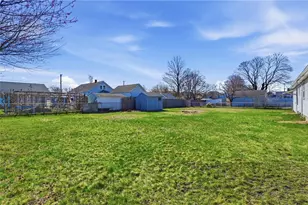 20 Dean St, Pawtucket, RI 02861 - Photo 40