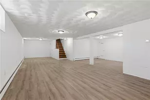 20 Dean St, Pawtucket, RI 02861 - Photo 28