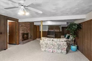 154 Spring Valley Dr, East Greenwich, RI 02818 - Photo 30