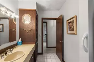 154 Spring Valley Dr, East Greenwich, RI 02818 - Photo 22