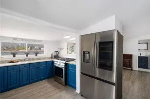 99 River Vue Ave, Warwick, RI 02889 - Photo 6