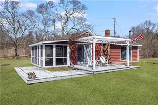 11 Billington Ave, South Kingstown, RI 02879 - Photo 8