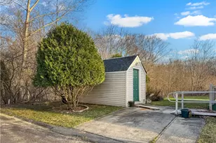 71 Blackbird St, Tiverton, RI 02878 - Photo 4