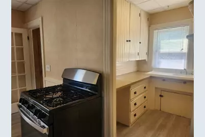 164 Morris Avenue, Pawtucket, RI 02860 - Photo 16