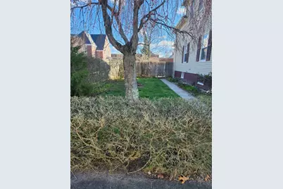 164 Morris Avenue, Pawtucket, RI 02860 - Photo 4